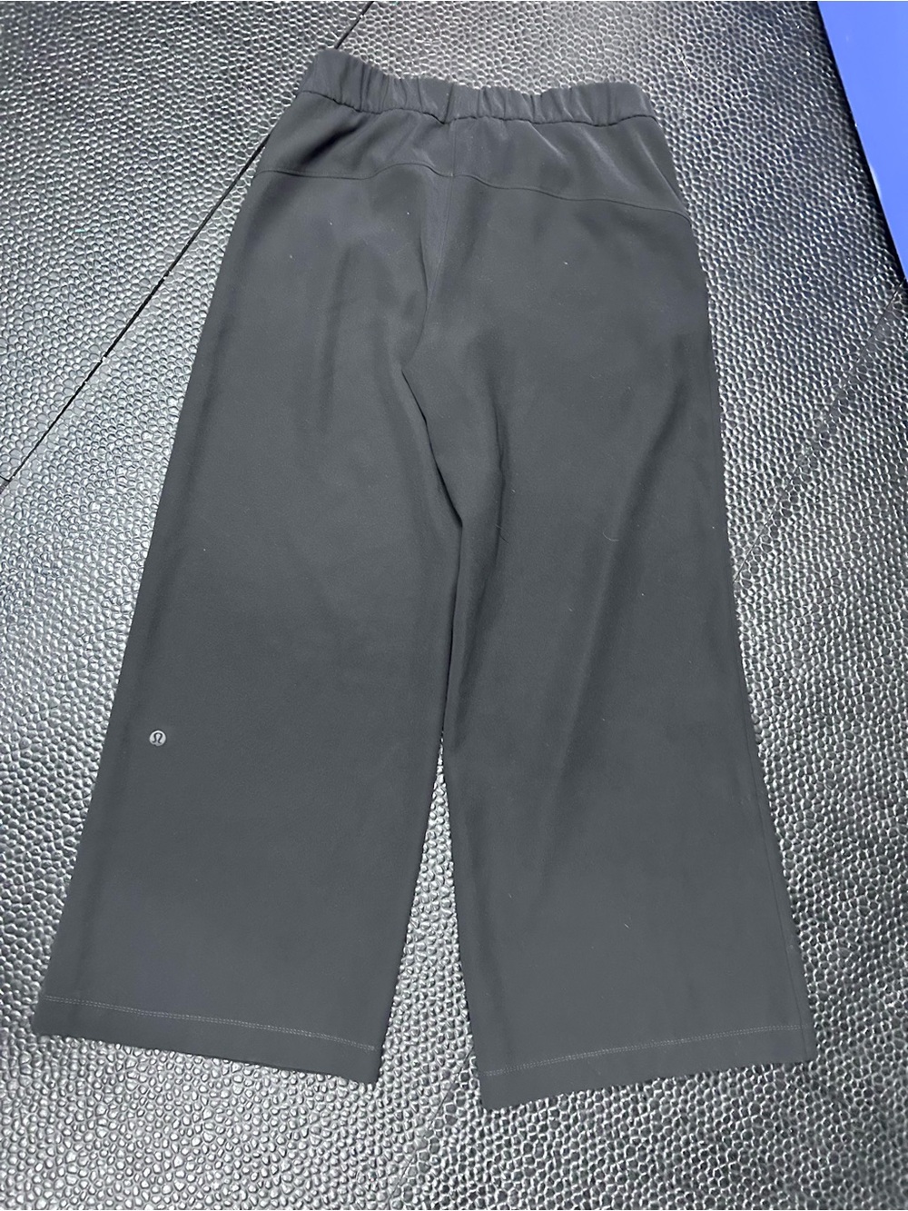 Lululemon Wide Leg Pull On Lounge Pants 6 - Picture 2 of 3